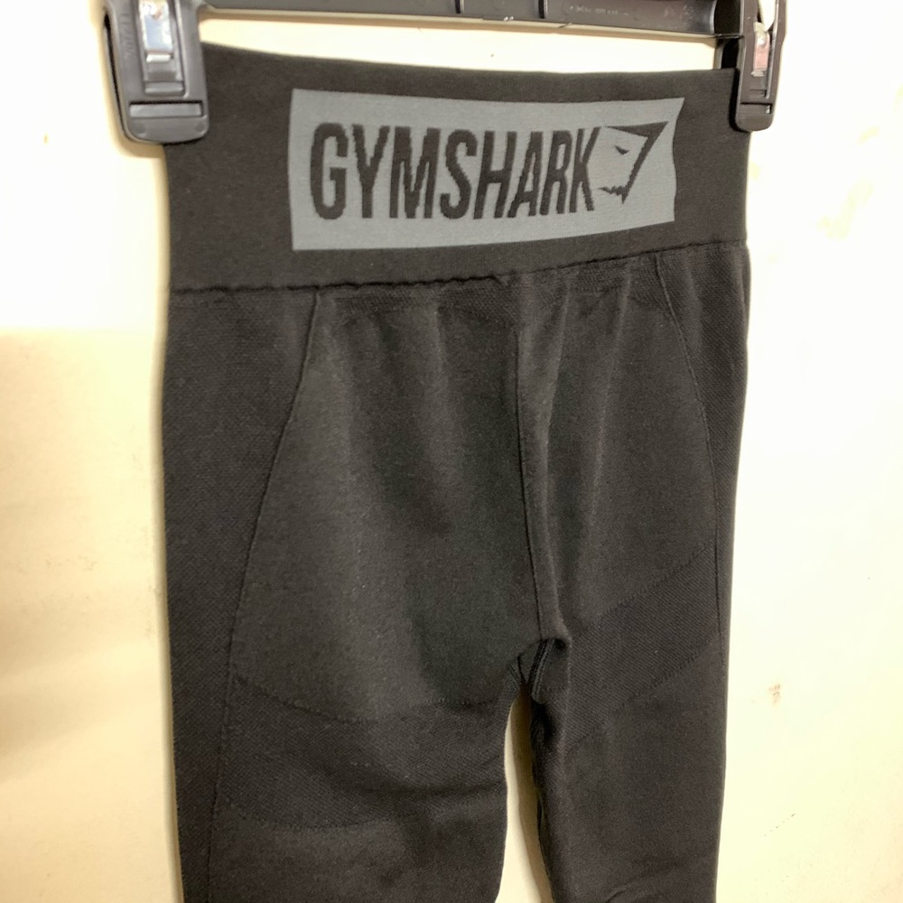 Gym shark black leggings